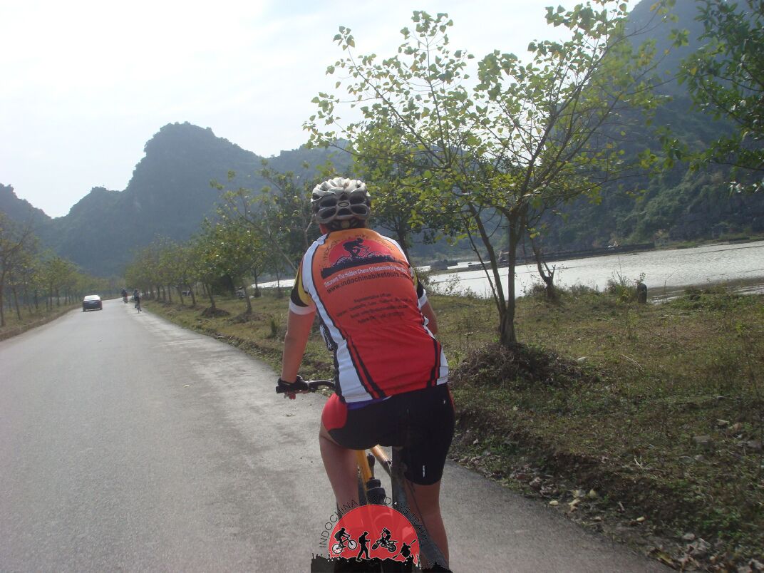3 Days Hanoi Cycle To Cuc Phuong National Park – Ninh Binh