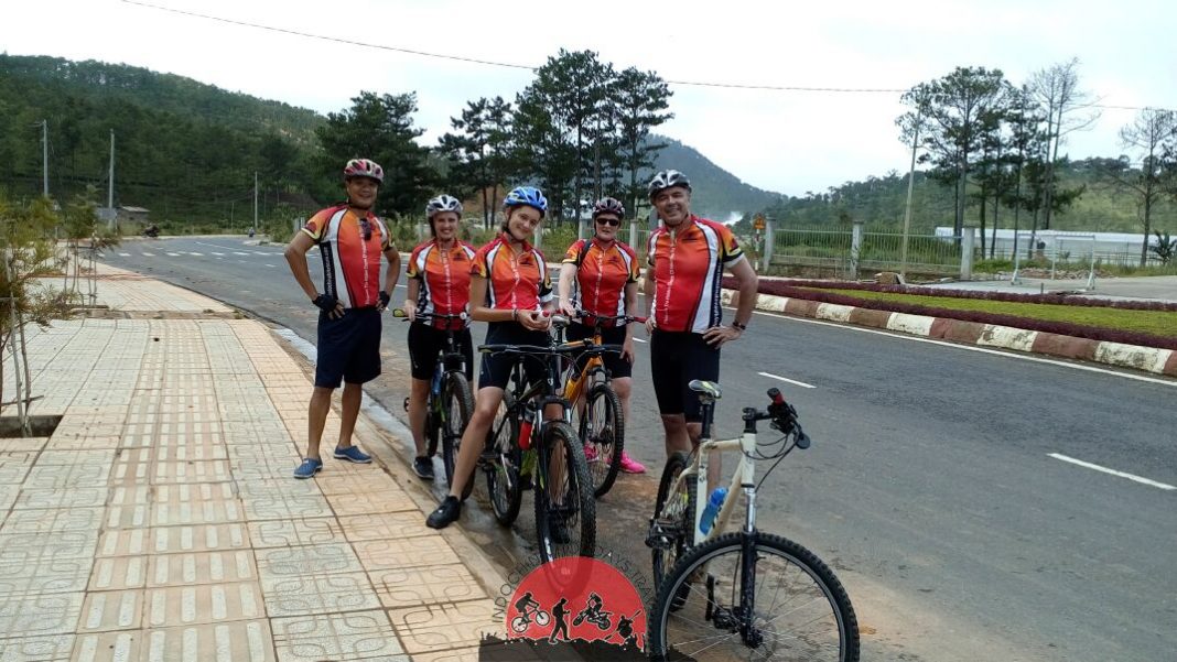 Hanoi Challenge to Tam Dao Mountain – 2 Days 1