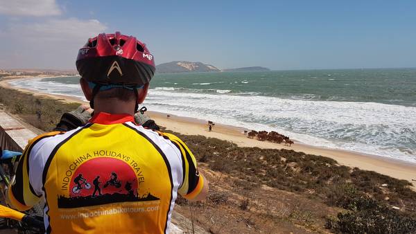 Hue Cycle To Nha Trang Beach – 4 Days 2