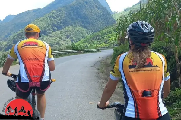 3 Days Hanoi Easy Cycle To perfume Pagoda and Kim Boi Hot Spring