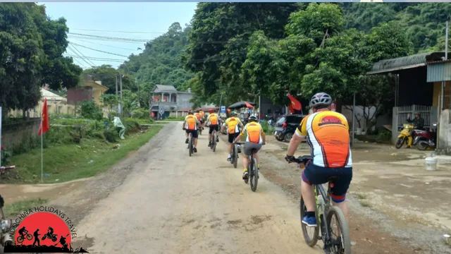 2 Days Hanoi Cycling To Cuc Phuong National park