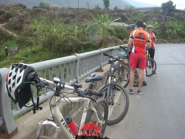 Hochiminh City to Hanoi Express Cycling Tour – 7 days 1