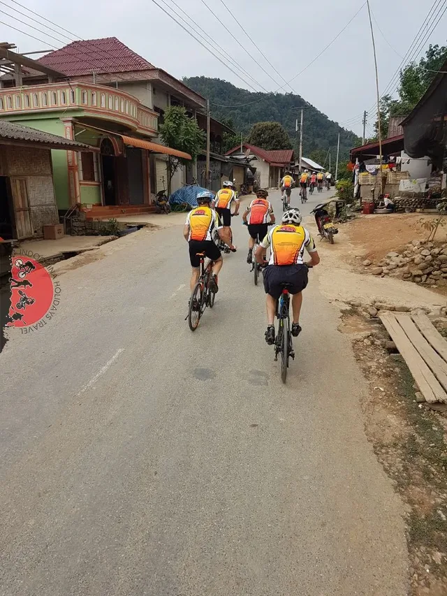 Saigon Cycling to Hanoi – 10 days 2
